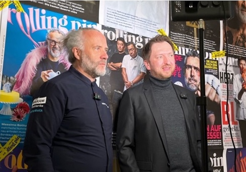 Links: Profikoch Heiko Antoniewicz; Rechts: Thomas Czisch, Senior Brand Manager bei MILRAM Food-Service