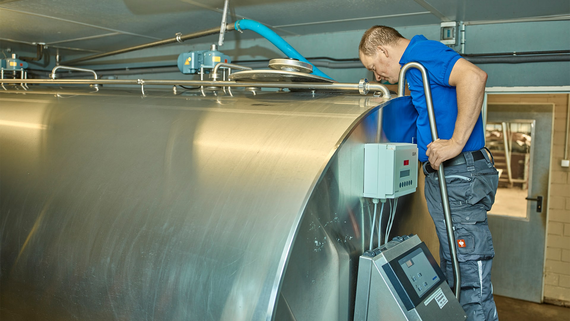 ueber-uns-landwirte-milchproduktion ueber-uns-landwirte-milchproduktion