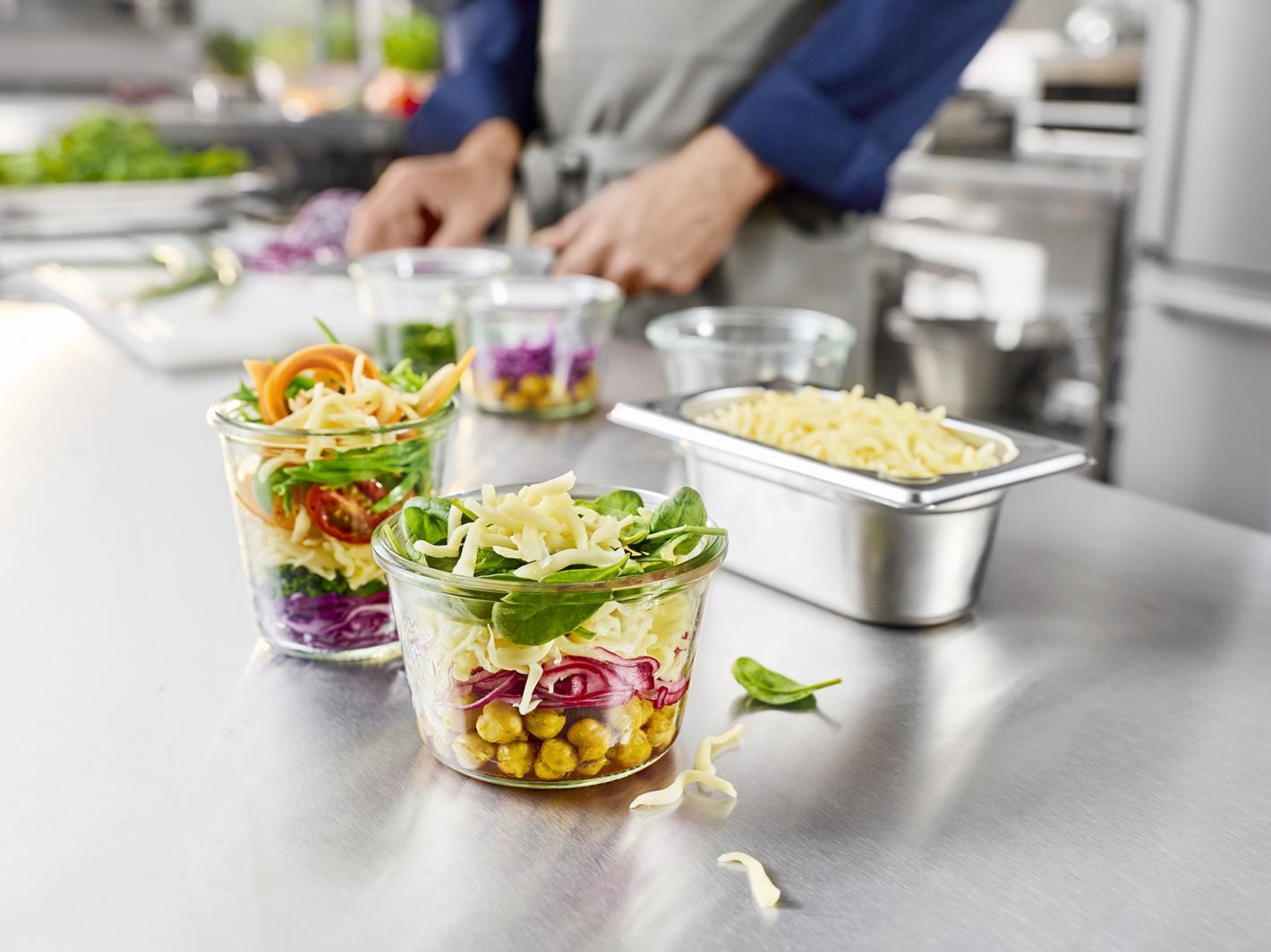 Bunter Salat im Weckglas