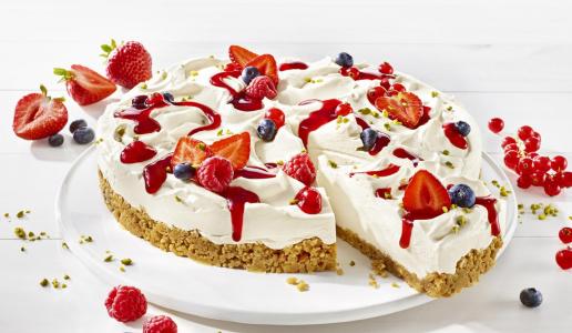 Beeren-Schmand-Torte